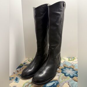 Frye Melissa Button 2 Tall pull-on riding boots 11 NWOT